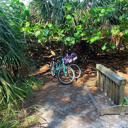 Anna Maria Island Runaway Tropical Dream-One Minute Walk To The Beach-Heated Pool 布雷登顿海滩 外观 照片
