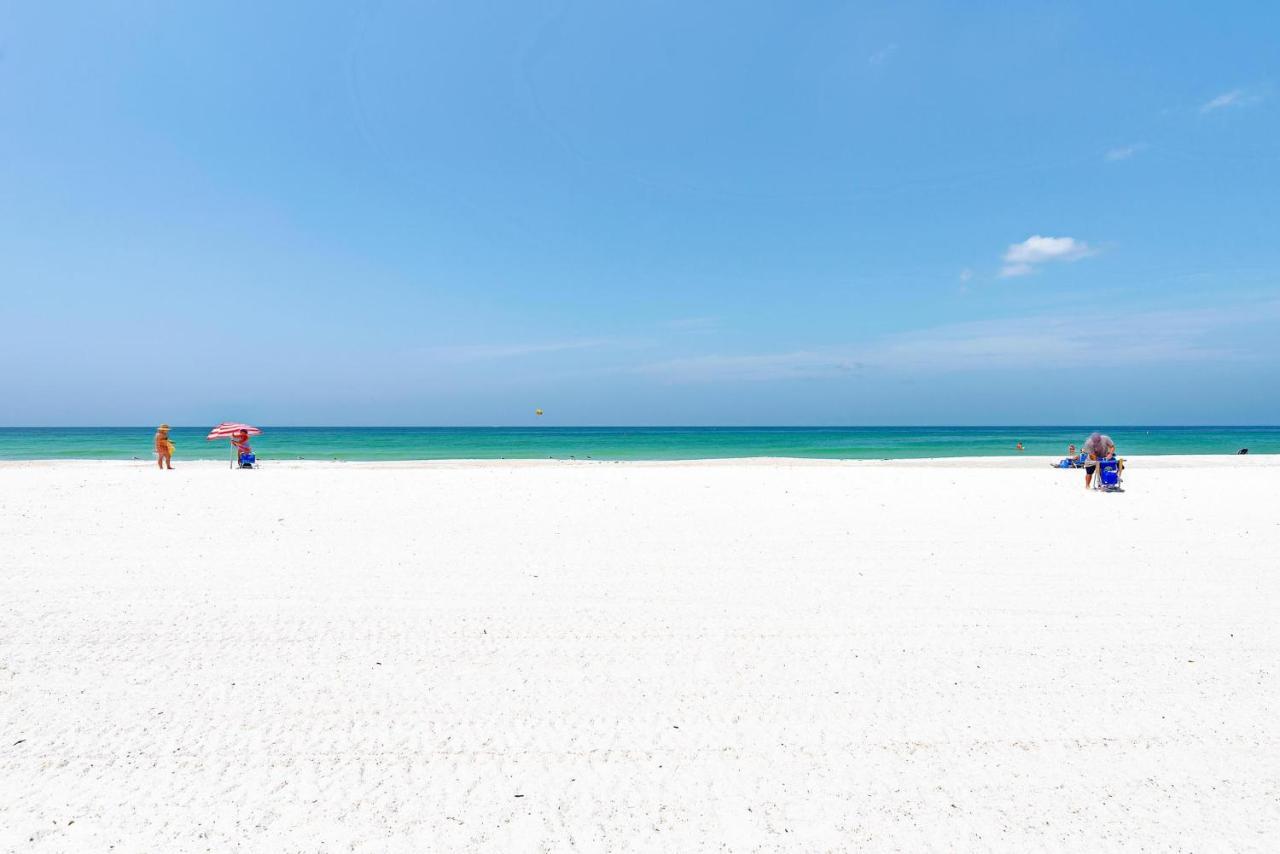 Anna Maria Island Runaway Tropical Dream-One Minute Walk To The Beach-Heated Pool 布雷登顿海滩 外观 照片