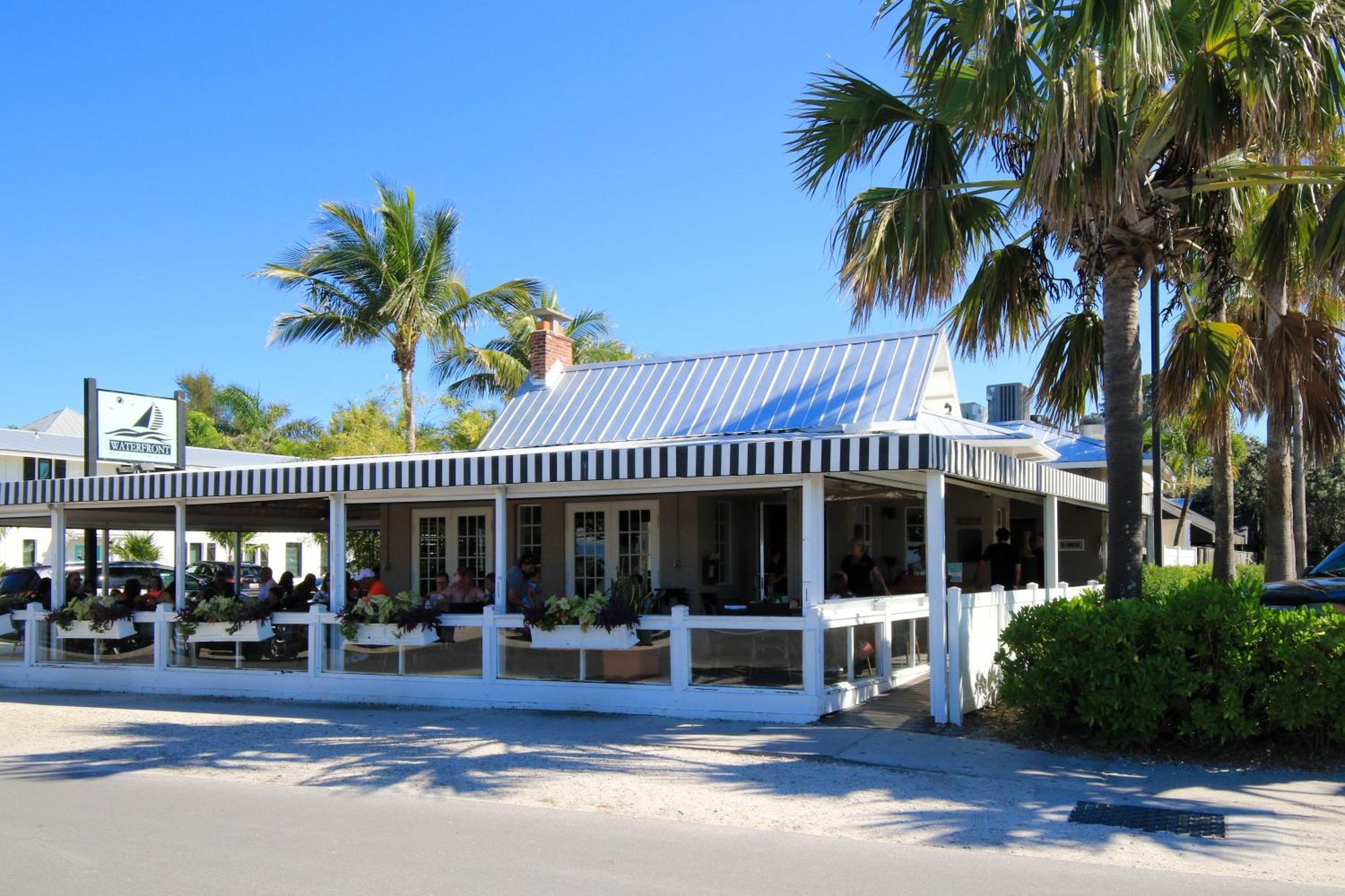 Anna Maria Island Runaway Tropical Dream-One Minute Walk To The Beach-Heated Pool 布雷登顿海滩 外观 照片