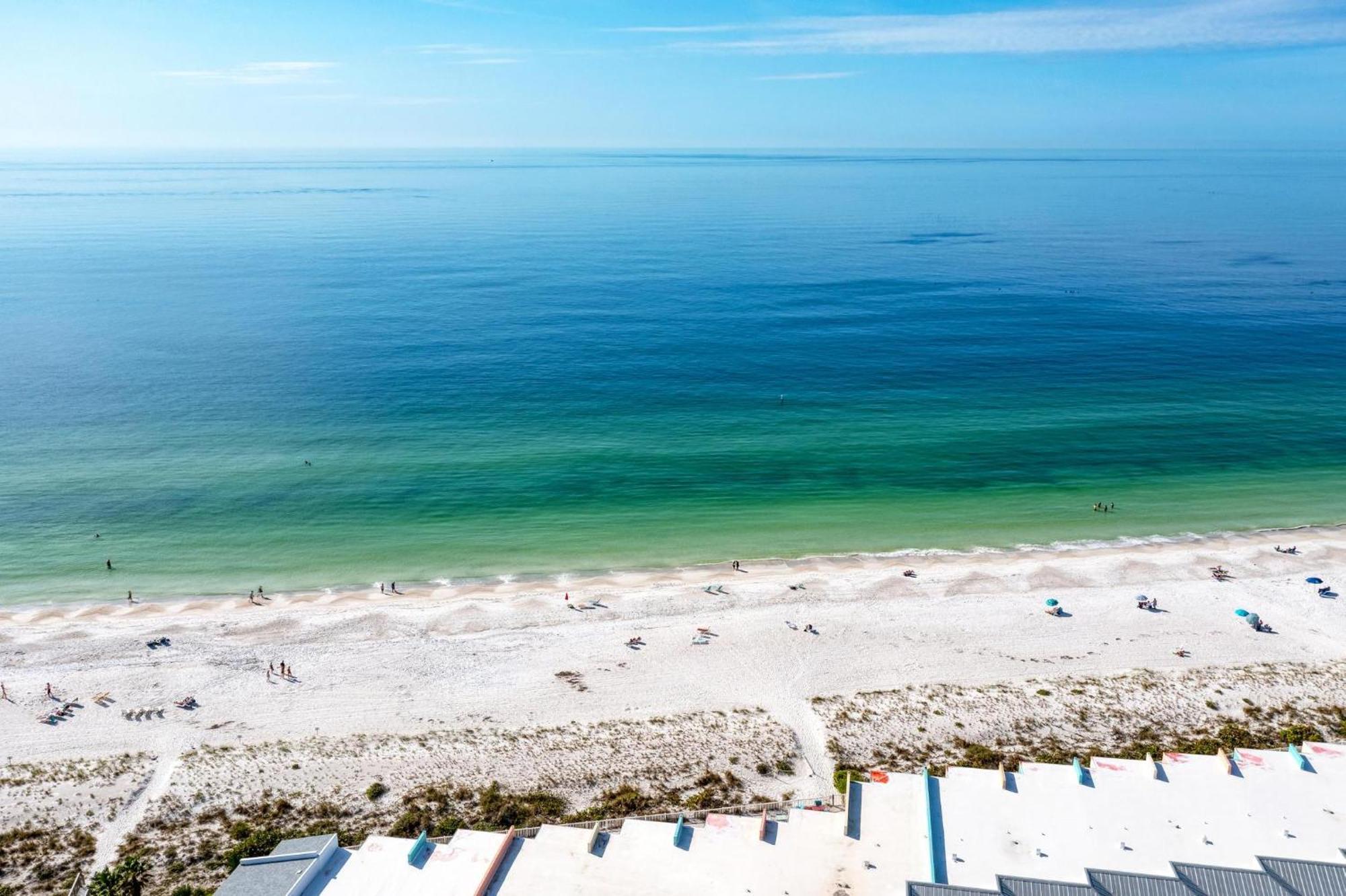 Anna Maria Island Runaway Tropical Dream-One Minute Walk To The Beach-Heated Pool 布雷登顿海滩 外观 照片